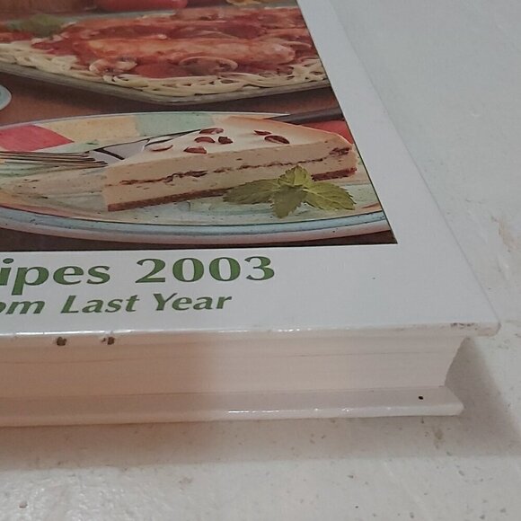 Taste of Home's Light & Tasty Annual Recipes 2003 Hardcover - Julie Schnittka - Picture 8 of 8